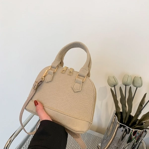 Vintage Women Crocodile Embossed PU Leather Shell Bag Trendy Handheld Shoulder Crossbody Purse With Gold Zipper