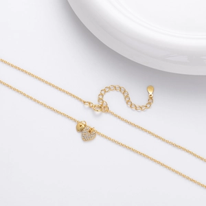 Detail of S925 sterling silver heart necklace with lobster clasp and extension chain