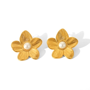Elegant 18k gold plated stainless steel floral earrings with central white pearls