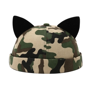Bonnet docker camouflage avec oreilles de chat et design sans bord pour style urbain