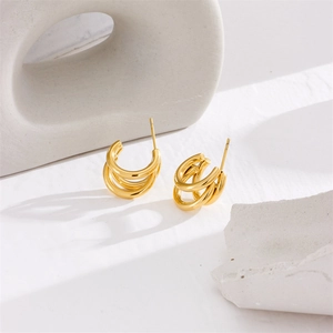 Minimalist gold multi-layer C-shaped titanium steel hoop earrings for a vintage look