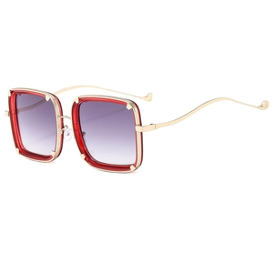 Retro square oversized sunglasses with red gold metal wavy temples and purple gradient lenses