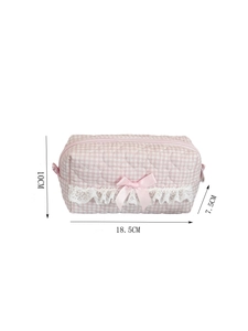 Quilted pink checkered makeup bag dimensions showing 18.5cm length and lace detail