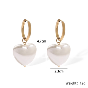 Elegant 18K gold-plated stainless steel earrings with large heart-shaped pearls 4.7cm
