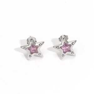 Boucles d'oreilles étoile en argent avec cristal rose et petites pierres claires
