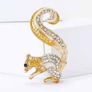 Sparkling squirrel brooch with clear rhinestones and beige enamel on golden alloy base