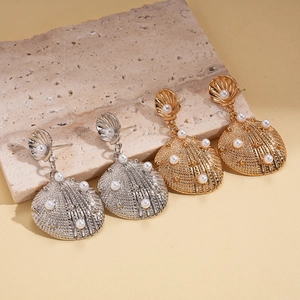 Chic metallic shell drop earrings with white pearls in gold and silver finishes