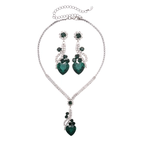 Parure rétro en argent avec pendentifs cœur vert et cristaux pour femmes élégantes