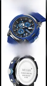 Détail de montre sport pour homme avec cadran chronographe et boîtier en acier inoxydable