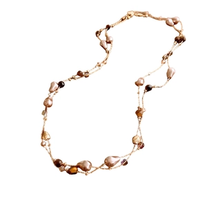 Retro multi-layer necklace with tiger eye beads and irregular pearls for a vintage look
