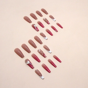 Faux ongles ballerine dégradé rose avec papillons 3D, fleurs et strass en cristal