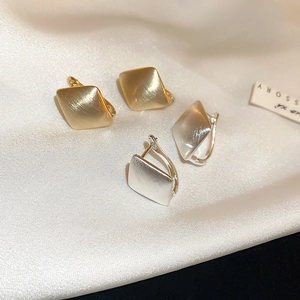 Chic geometric square hoop earrings in gold and silver finish with brushed metal texture