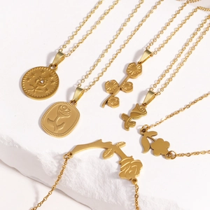 Romantic vintage gold rose pendant necklace and bracelet set in stainless steel for women