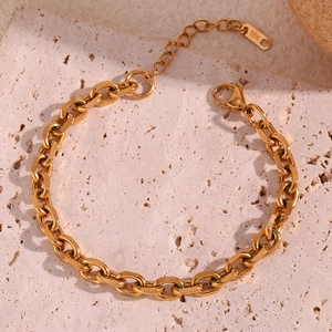 Detail of 18K gold plated stainless steel box chain with lobster clasp and extension