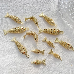 Koi-Fisch Anhänger mit 14k Goldbeschichtung für DIY Halsketten und Armband Herstellung