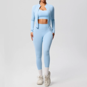 Set yoga 3 pezzi celeste con reggiseno sportivo, leggings e giacca con zip