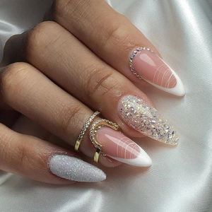 Press On Nails French Style White Minimalist Lines Rhinestone Glitter Almond Shape Long False Nails For Women