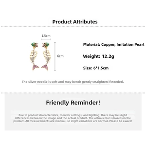 Detail of fish-shaped earrings with green enamel and pearl body, 6x1.5cm size
