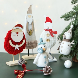 Décorations de Noël en Feutre de Laine Faites à la Main Base en Bois Père Noël Bonhomme de Neige Figurines de Table Décorations Suspendues