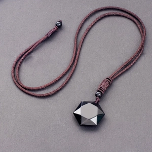 Poliertes Obsidian Hexagramm Anhänger mit verstellbarer brauner geflochtener Kette