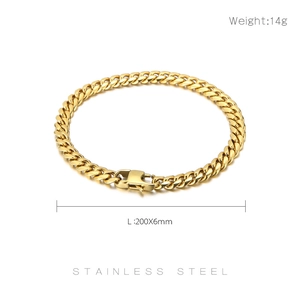 Detail of 200mm gold stainless steel Cuban link bracelet with fold-over clasp specs