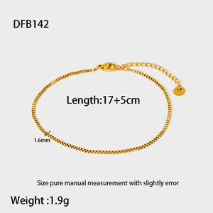 Detail shot of 18K gold plated square link bracelet with lobster clasp and size specs