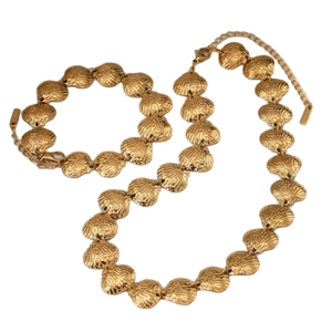Golden shell-shaped stainless steel necklace and bracelet set in bohemian style