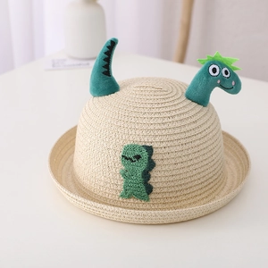 Strohhut für Kinder mit Dinosaurier-Motiv in Beige und Grün und 3D-Plüschelementen