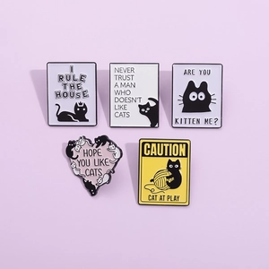 Lot de 5 pins en émail chat mignon noir et blanc avec citations I Rule The House
