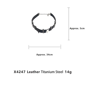 Détails du choker en cuir noir avec étoiles en acier titane et dimensions précises