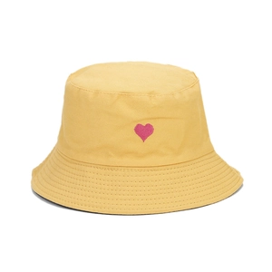 Chapeau de soleil jaune en coton avec broderie cœur rose pour protection extérieure
