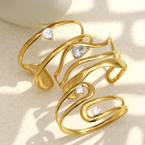 Minimalist 18K gold plated stainless steel open bangles with heart and teardrop zirconias