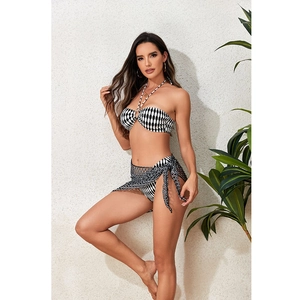 Ensemble bikini 3 pièces à rayures noir et blanc avec paréo de plage pour femmes