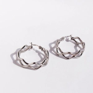 Silver double-layer snake skin wavy hoop earrings with minimalist interlocking design