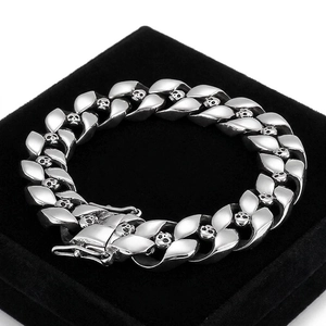 Men Cuban Link Bracelet 316L Stainless Steel Skull Engraved Punk Gothic Hip Hop Streetwear Jewelry