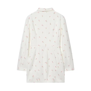 Robe blazer blanche élégante à manches longues et fleurs avec taille ajustée, vue de dos