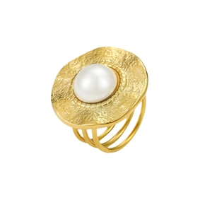 18K gold textured round ring with white pearl inlay in a minimalist metal style