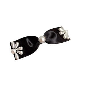 Barrette à cheveux élégante en satin noir avec détails de fleurs en perles