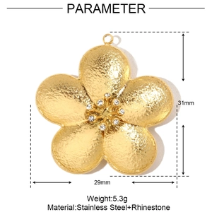 Technical dimensions of flower pendant with crystal stone in gold-plated stainless steel
