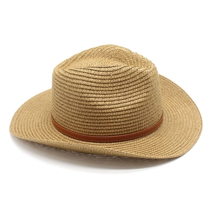 Chapeau de cow-boy en paille tressée kaki avec bande en cuir marron et bord incurvé pour le soleil