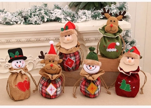 Lot de 6 sacs cadeaux de Noël en toile avec motifs de Père Noël, bonhomme de neige et renne