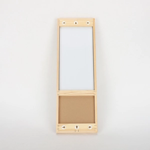 Vue arrière du miroir mural rectangulaire en bois massif avec grain naturel et 6 crochets