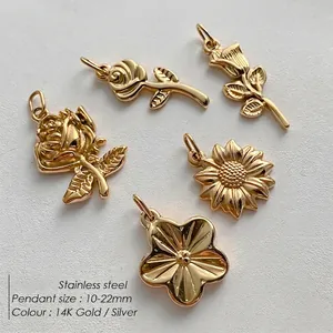 Vari pendenti a fiore in acciaio inossidabile placcato oro 14K con disegni di rose