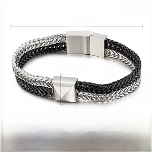 Detail of two-tone stainless steel weaving chain bracelet with precise dimensions