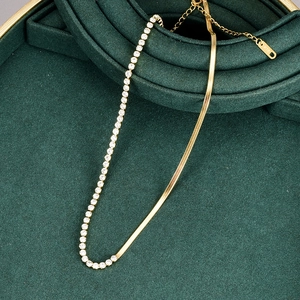 18K vergoldete Edelstahl Schlangenkette und Zirkonia Choker Halskette für Damen