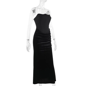 Detail of elegant black velvet拼接 strapless bodycon dress with textured pleated skirt