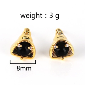 Exquisite gold cartoon helmet stud earrings with black beads and 8mm width design