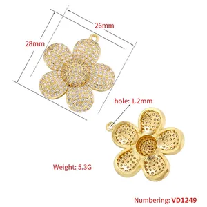 Front and back views of 28mm sunflower pendant with white cubic zirconia in gold plating