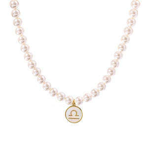 Collier Balance en acier inoxydable plaqué or 18k avec perles de nacre blanches de style français
