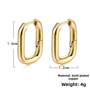 Detailed view of U-shaped gold plated earrings with dimensions 1.6cm by 1.2cm